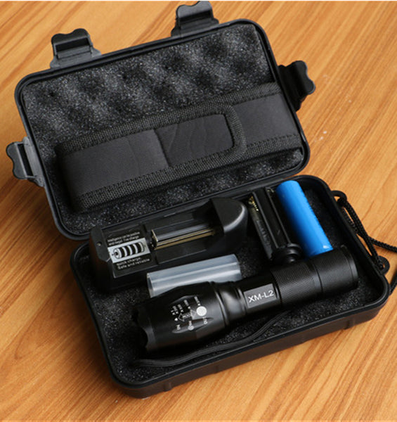 LED flashlight Tactical Flashlight 8000 Lumens